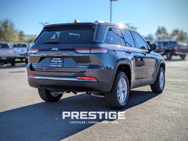 2024 Jeep Grand Cherokee Laredo 4