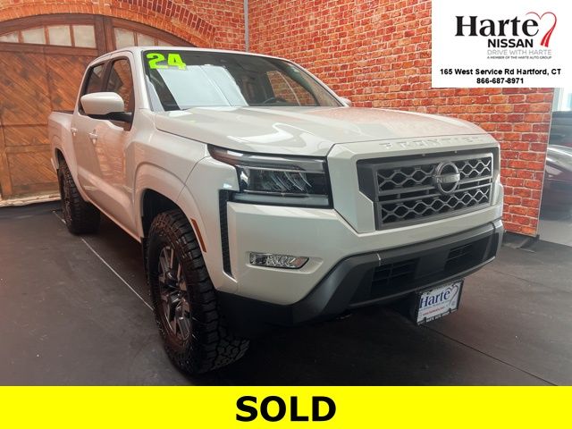 2024 Nissan Frontier SL 4dr Crew Cab 4WD