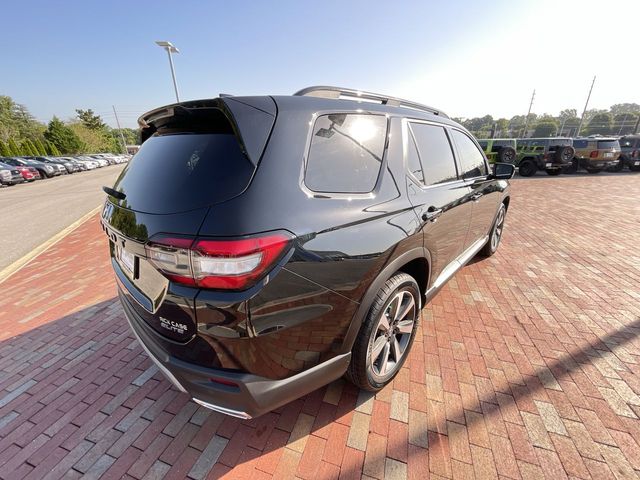 Used 2025 Honda Pilot SUV