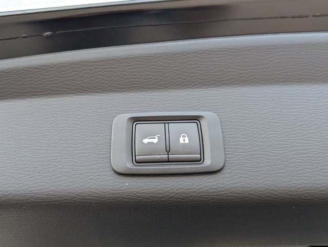 New 2026 Black Mitsubishi SE image 29