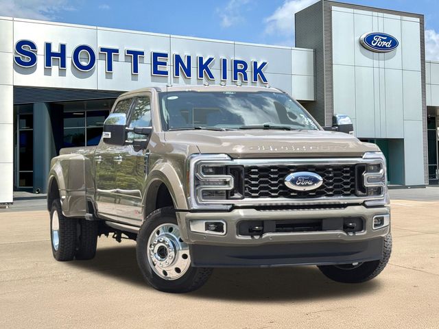 2026 Ford F-450 Platinum 4x4 Crew Cab 8' Box DRW's photo