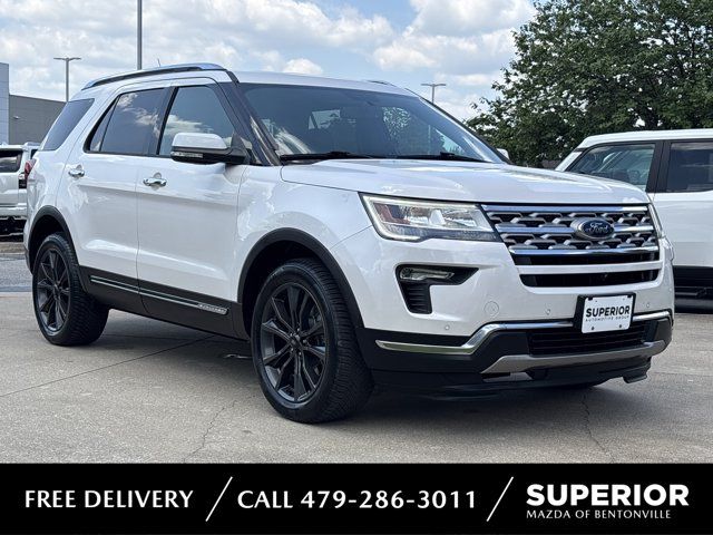 White Platinum Clearcoat Metallic 2018 Ford Explorer SUV / Crossover All-Wheel Drive 6-Speed Automatic
