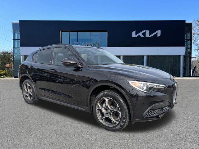 2021 Alfa Romeo Stelvio RWD's photo