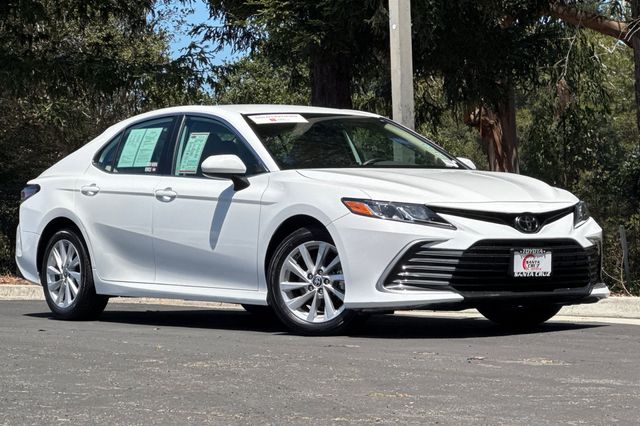 2024 Toyota Camry LE FWD
