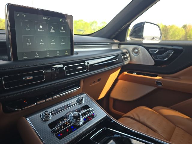 2023 LINCOLN Aviator Black Label:168952A