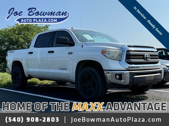 Super White 2014 Toyota Tundra Pickup Truck Four-Wheel Drive 6-Speed Automatic Overdrive