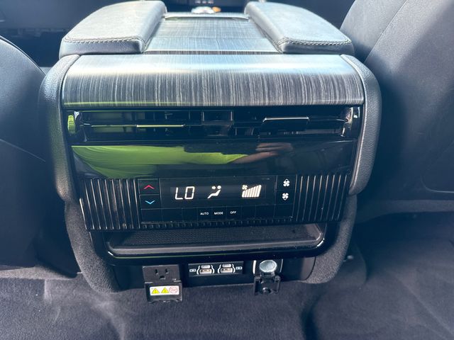 Used 2024 Jeep Wagoneer L SUV