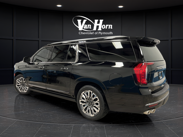 Used 2024 Onyx Black GMC Denali Ultimate image 5
