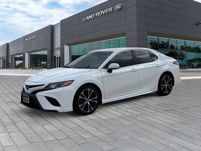 Super White 2019 Toyota Camry SE FWD Sedan Front-Wheel Drive 8-Speed Automatic