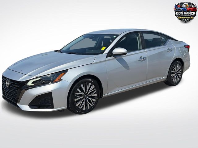 2023 Nissan Altima 2.5 SV FWD