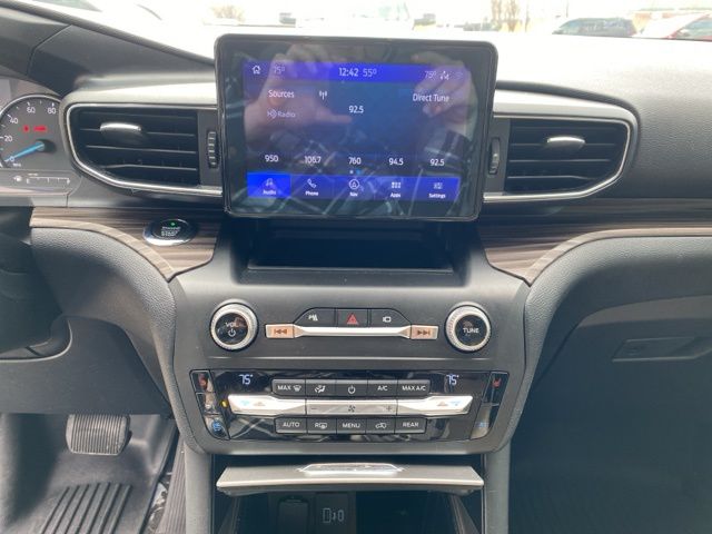 2020 Ford Explorer Limited - White Metallic exterior view 18
