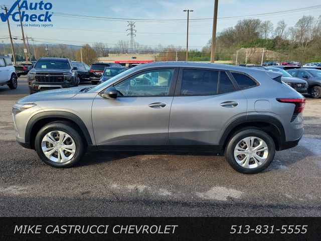 View vehicle photo 2