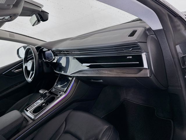 Thumbnail: 2019 Audi Q8 - 30