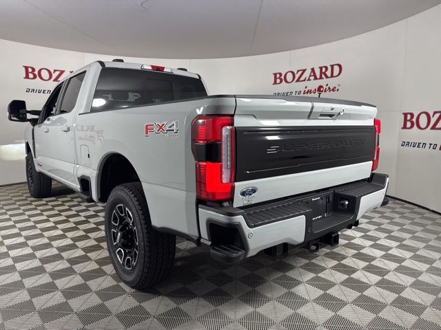 2025 Avalanche Ford Super Duty F-250 SRW Platinum 4X4 Truck