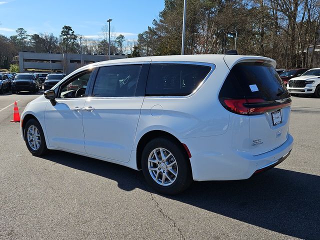 New 2026 White Chrysler Select image 6