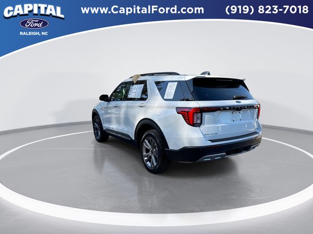 Certified Used 2025 Star White Ford Active image 6