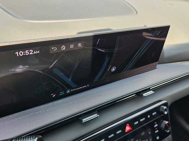 2027 Genesis GV80