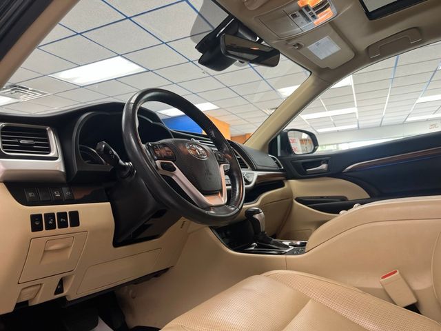 Used 2019 Toyota Highlander Hybrid SUV