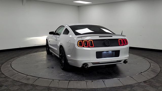 2014 – Ford – Mustang