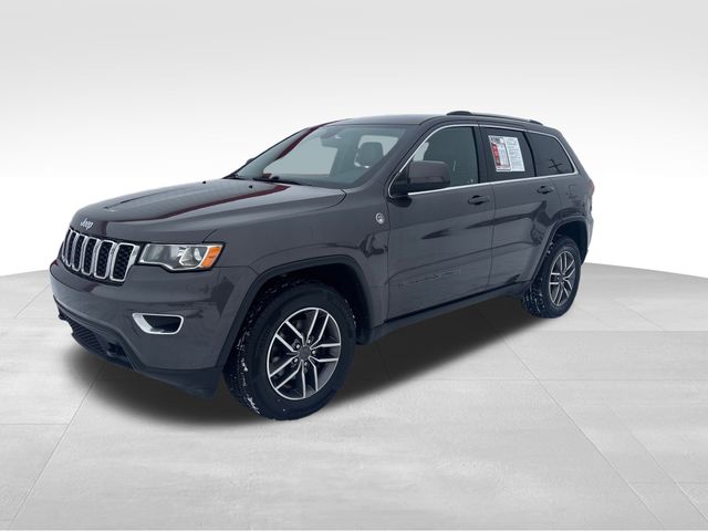 Gray (Granite Crystal Metallic Clearcoat) 2020 Jeep Grand Cherokee Laredo 4WD SUV / Crossover Four-Wheel Drive 8-Speed Automatic