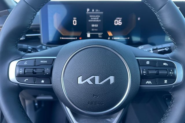 2026 Kia K5 GT-Line - Photo 26