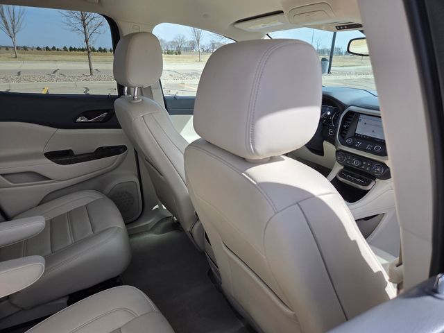 2023 GMC Acadia AWD Denali