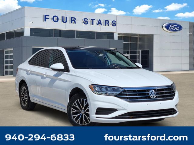 Pure White 2021 Volkswagen Jetta SE FWD Sedan Front-Wheel Drive 8-Speed Automatic