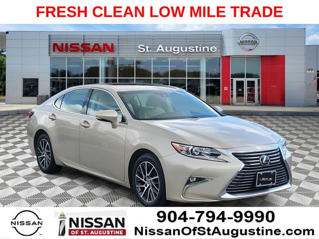 2017 Lexus ES 350 350's photo