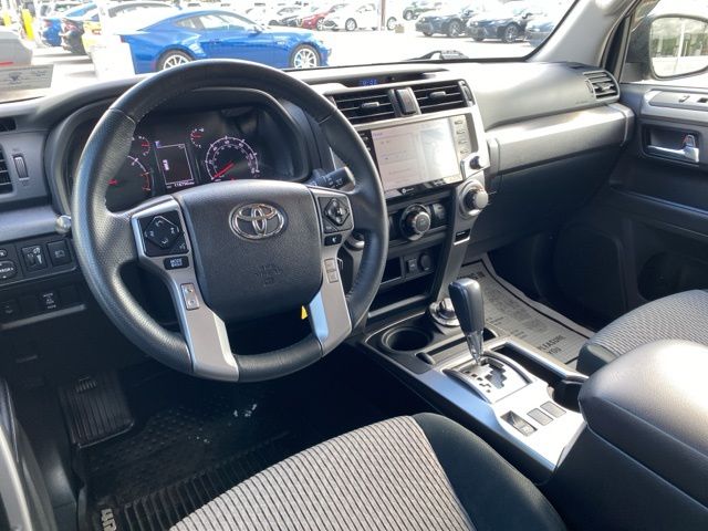 2020 Toyota 4Runner SR5 photo