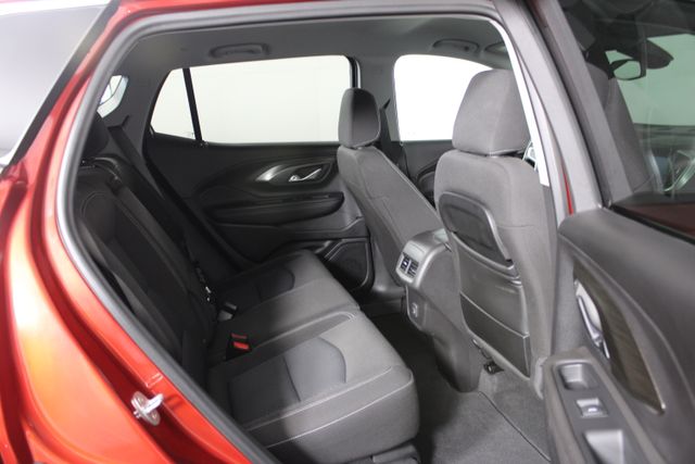 2023 GMC Terrain SLE photo