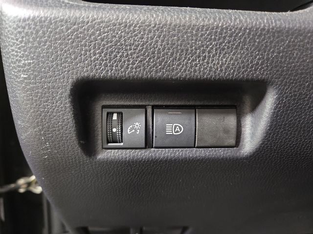 2022 Toyota RAV4 XLE photo