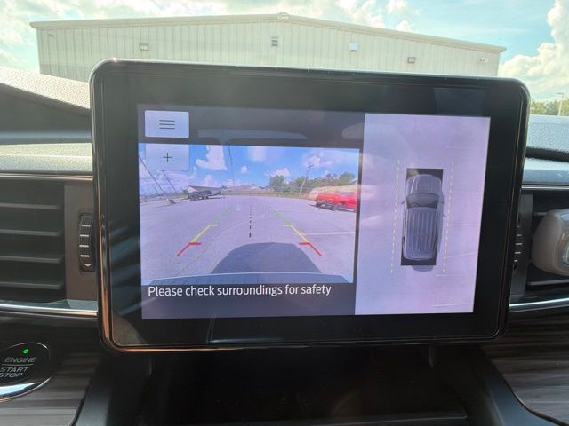 Used 2020 White Ford Limited image 21