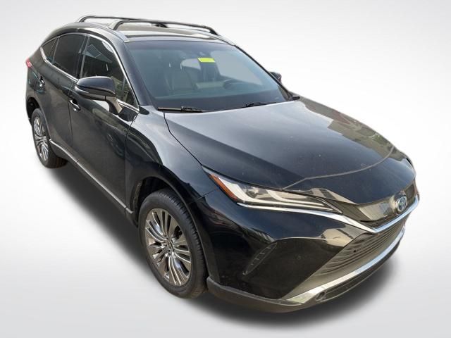 Black 2022 Toyota Venza XLE AWD SUV / Crossover All-Wheel Drive Continuously Variable Transmission