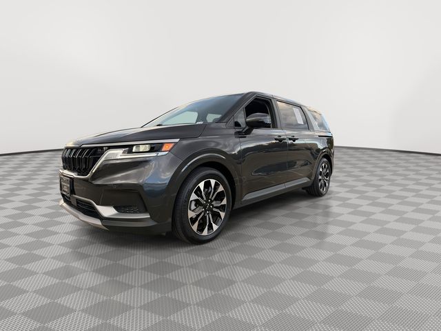 Used 2023 Kia Carnival Van
