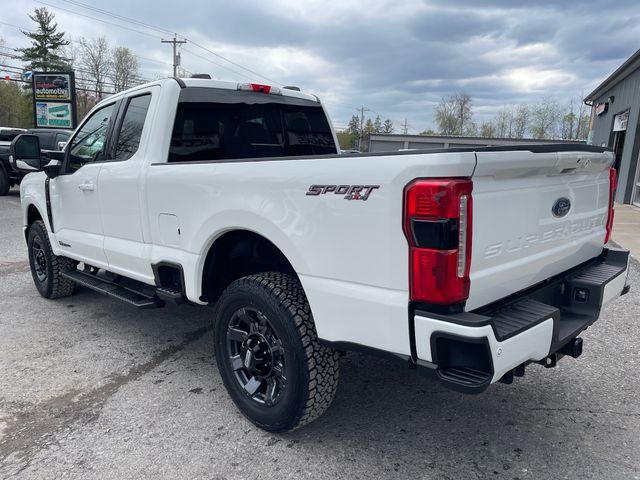 2024 Ford F-250SD Lariat - White Metallic exterior view 5