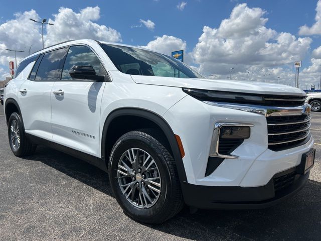 Summit White 2025 Chevrolet Traverse LT AWD SUV / Crossover Four-Wheel Drive 8-Speed Automatic