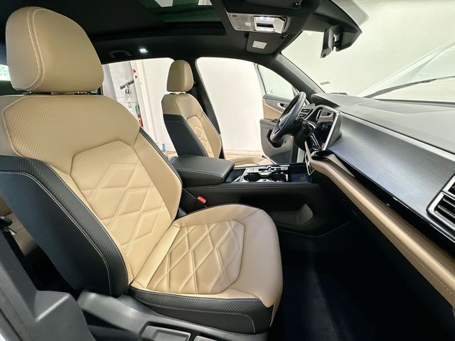 2026 Volkswagen Atlas Cross Sport 2.0T SE w/Technology White/off-white at Sutliff Volkswagen