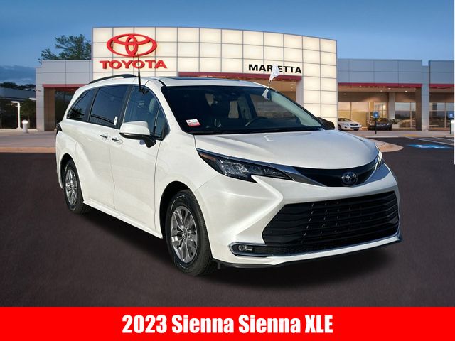 2023 Toyota Sienna XLE 1