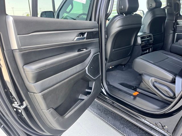 New 2026 Black Jeep  image 17