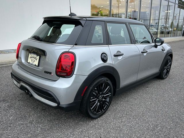 2024 MINI Cooper S Signature 5