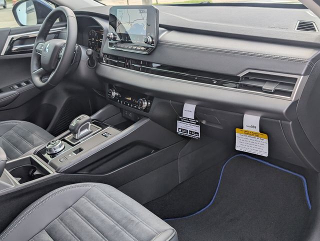 New 2025 Blue Mitsubishi SE image 30
