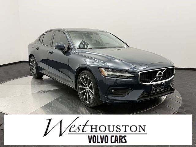 2021 Volvo S60 T5 Momentum FWD