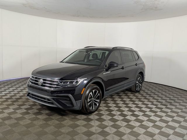 Black 2022 Volkswagen Tiguan S 4Motion SUV / Crossover All-Wheel Drive 8-Speed Automatic