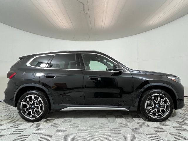 Used 2026 Black BMW xDrive28i image 8