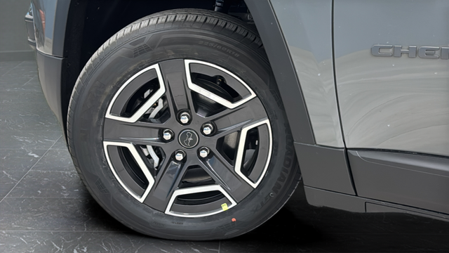 New 2026 Sting-Gray Clearcoat Jeep Limited image 35