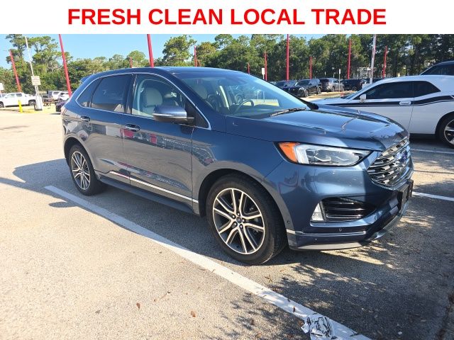 2019 Ford Edge Titanium's photo