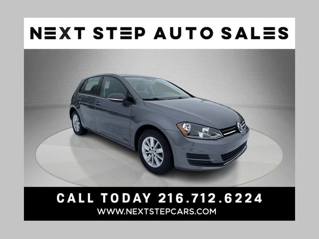 Platinum Gray Metallic 2017 Volkswagen Golf Hatchback Front-Wheel Drive 5-Speed Manual