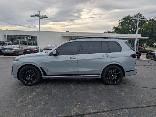 2024 BMW X7 photo 1