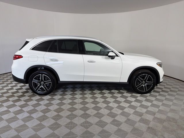 New 2026  Mercedes-Benz GLC 300 image 8