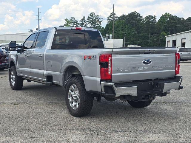 2023 Ford F-350SD Lariat:45555A